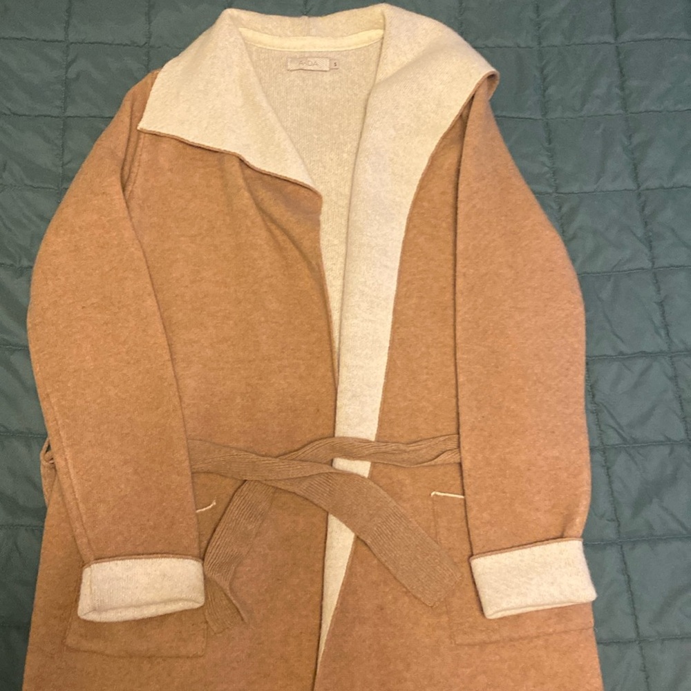 AIDA sweater